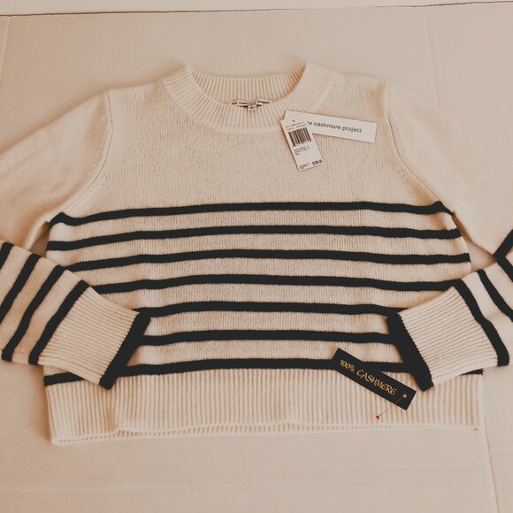 Cashmere Cream & Black Stripe Crop Sweater Cabincore Scandigirl Cozy Size L NWT - Picture 5 of 16